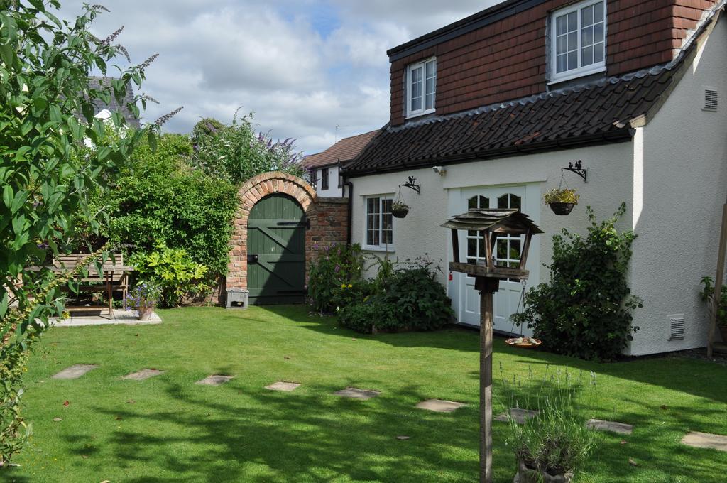 Station Farm Guest House Leeds  Exterior photo