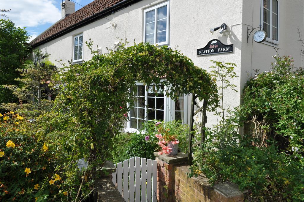 Station Farm Guest House Leeds  Exterior photo